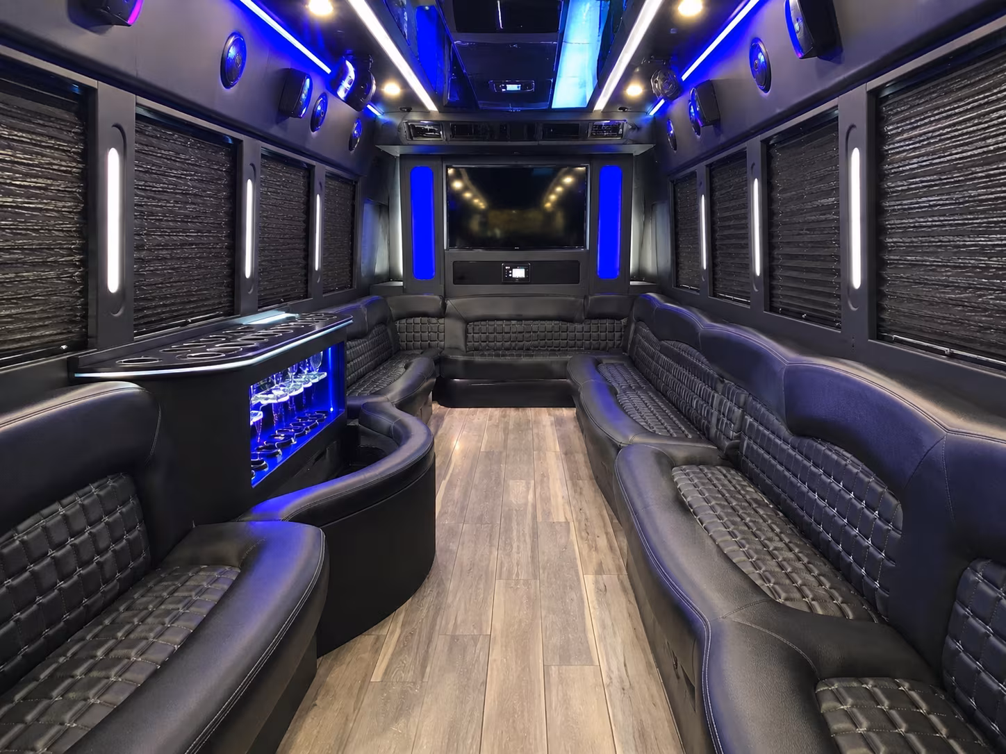 Rent a Bus to SeaWorld San Antonio