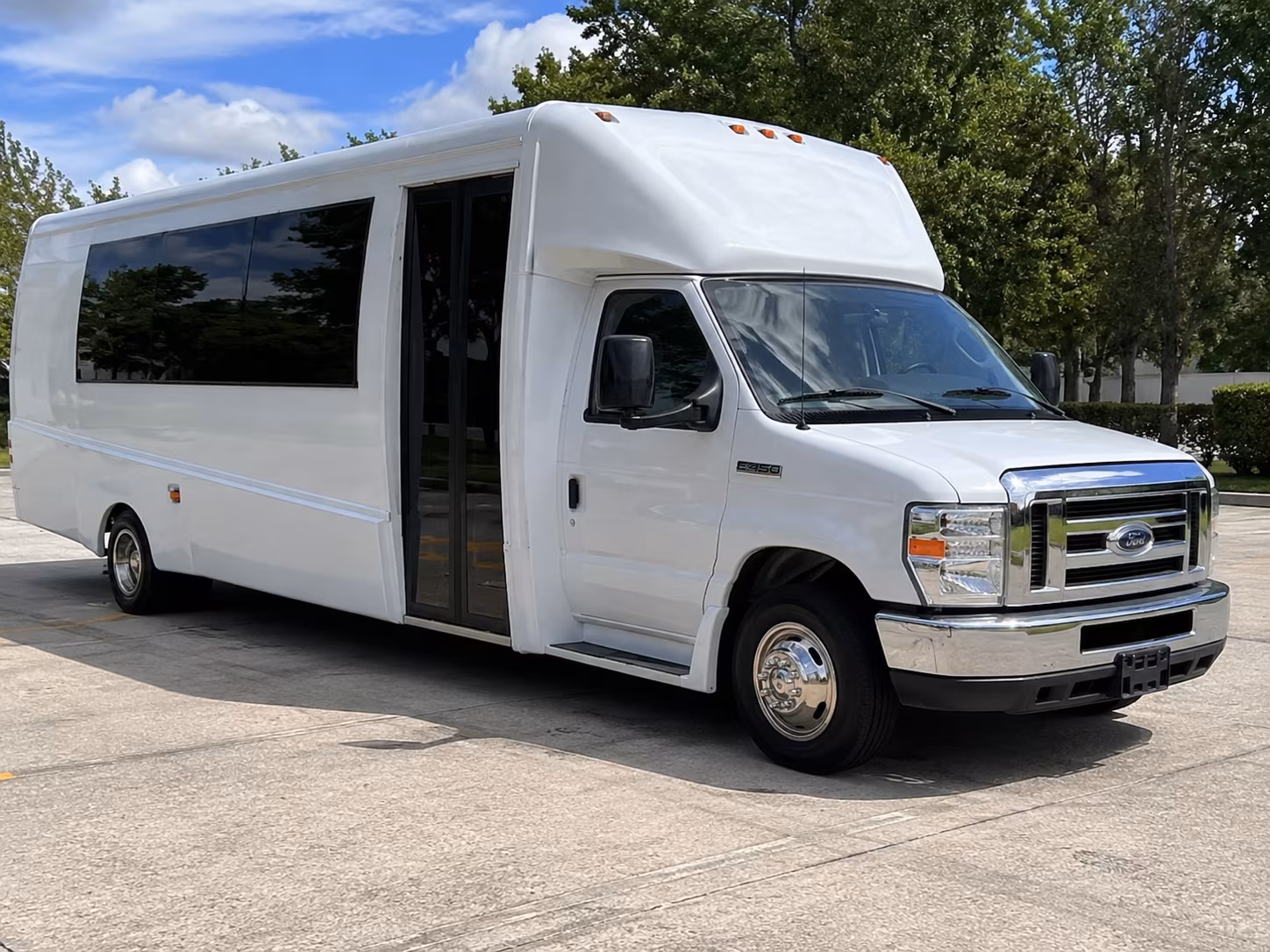 Corpus Christi Homecoming & Prom Party Bus Rentals