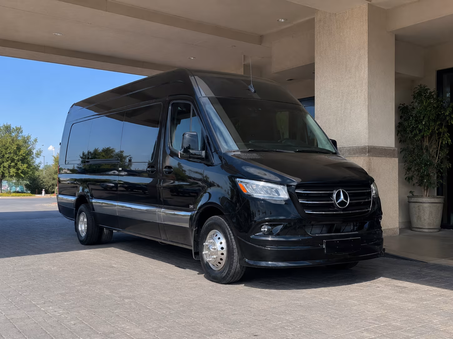 San Antonio Airport Shuttle & Transportation party bus exterior
