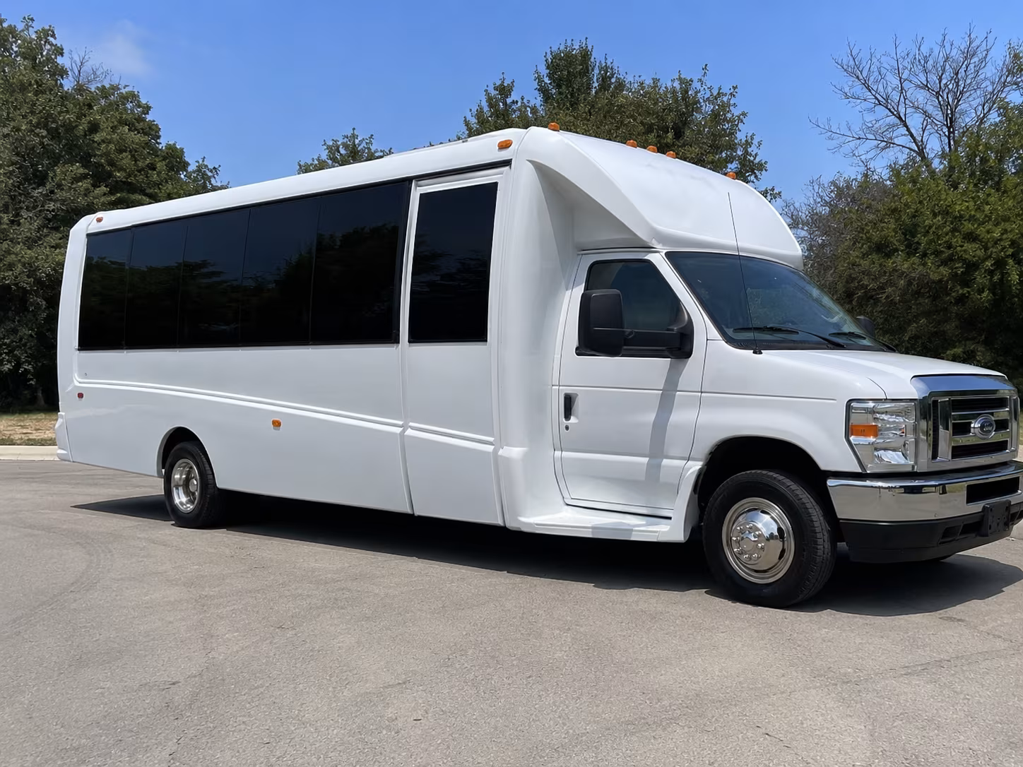 San Antonio Bachelor & Bachelorette Transportation party bus exterior