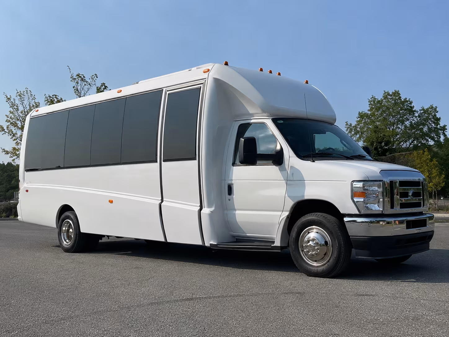 San Antonio Birthday, Sweet 16, & Quinceañera Transportation party bus exterior